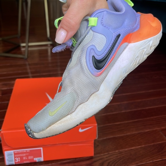 NIKE Run Flow kids shoes - Picture 8 of 14